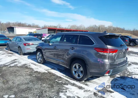 2018 Toyota Highlander Limited z USA, uszkodzony, nr VIN 5TDDZRFH2JS887222